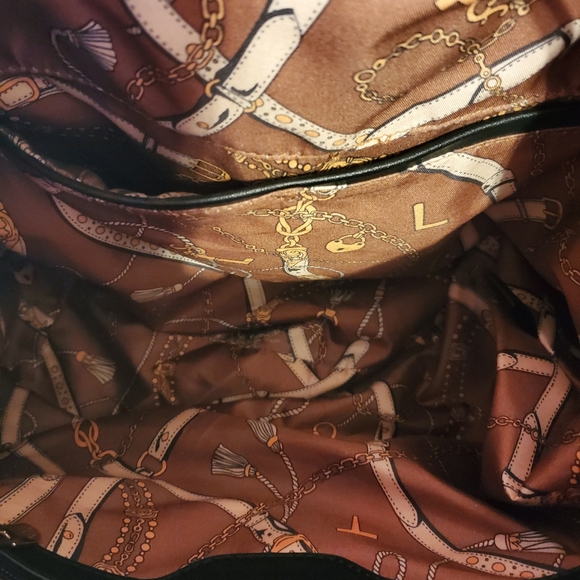 Handbag - Picture 2 of 6